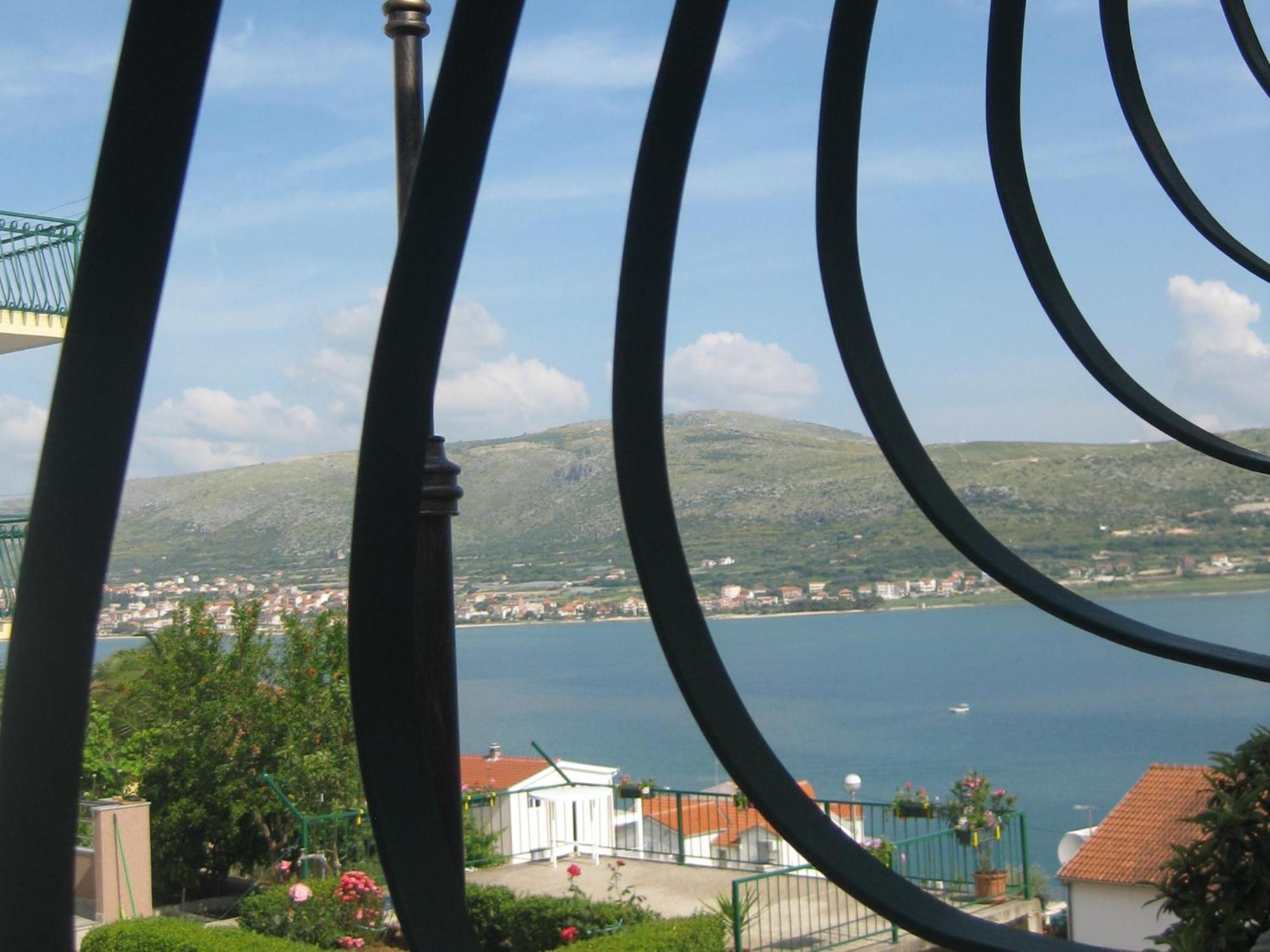 Apartments Barba Trogir Oda fotoğraf