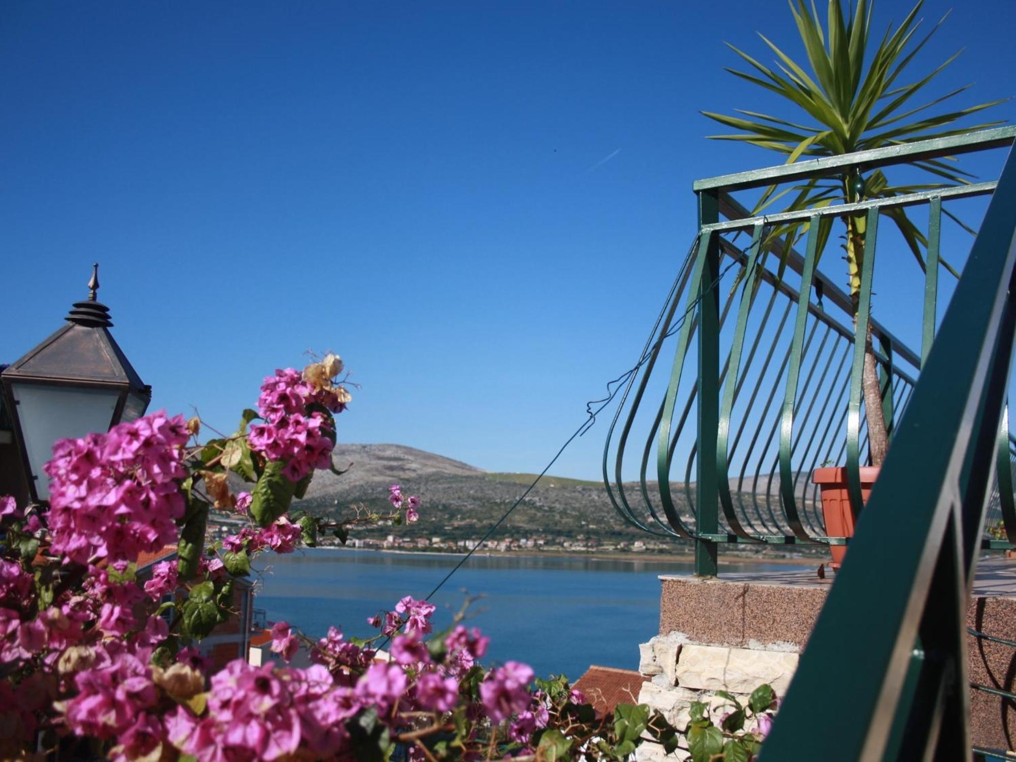 Apartments Barba Trogir Oda fotoğraf